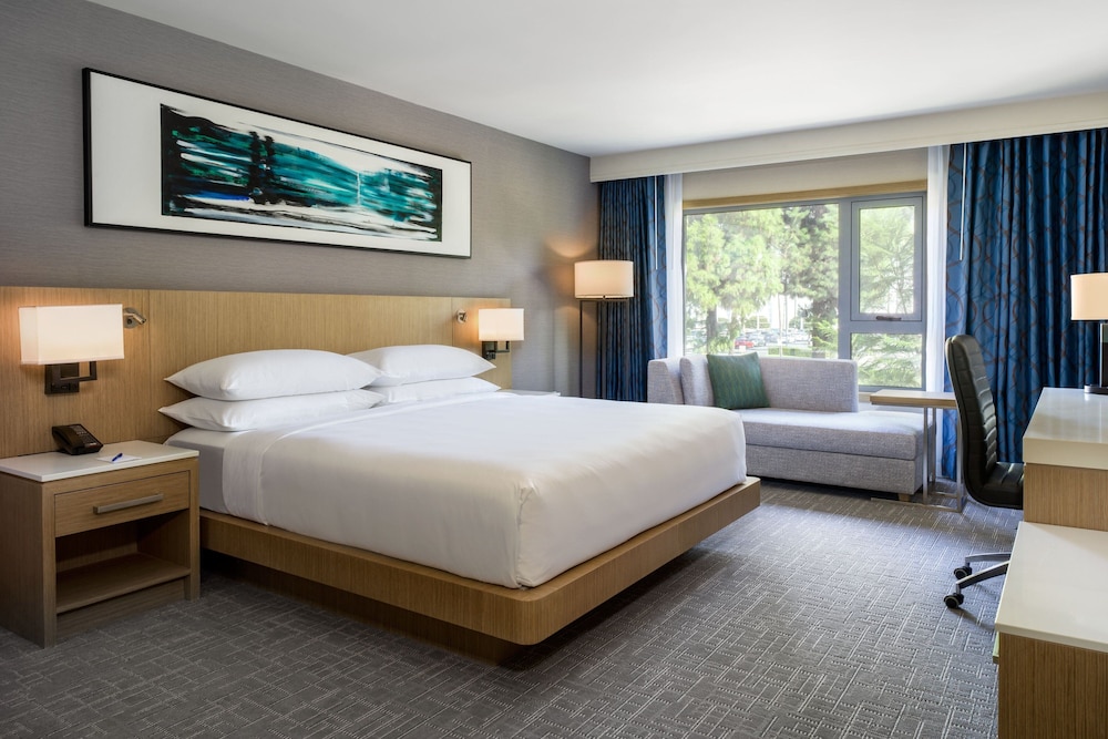 Delta Hotels Ontario Airport - photo 4