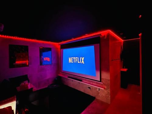 Cinema Room 3 Min de Beaune - last minute hotel in Unknown City