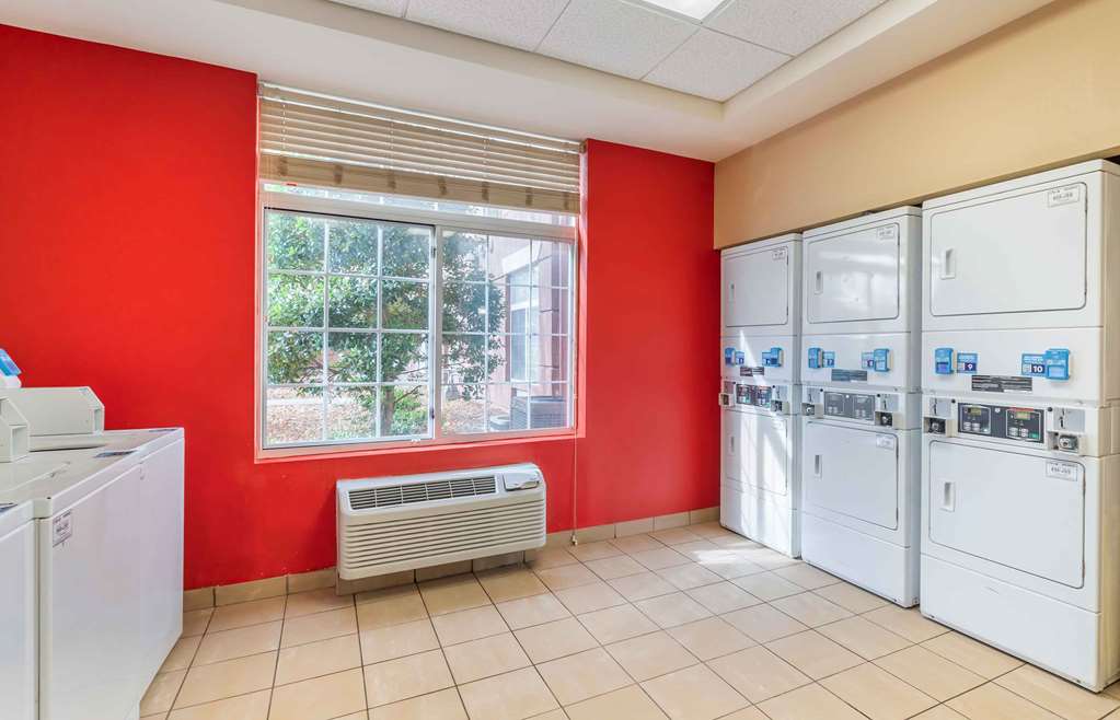 Extended Stay America Suites Chesapeake Greenbrier Circle - photo 38