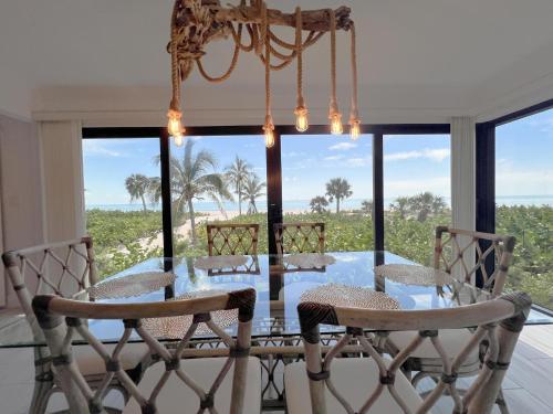 Kings Crown 118 in Sanibel, United States