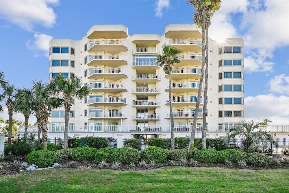 Waterview Towers 732 3 Bedroom Condo by RedAwning - photo 34