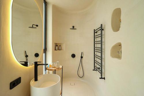 Vake Oasis Modern and Comfortable Apt by Wehost