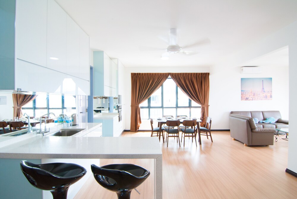 Koohen Co La3 in Kota Kinabalu, Malaysia