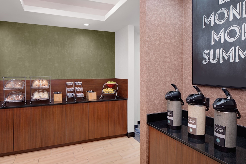 Fairfield Inn & Suites New York Manhattan Downtown East - photo 21