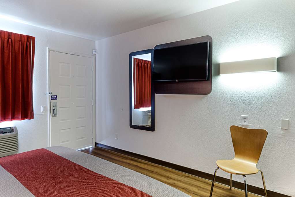 Motel 6 Fresno CA - photo 12