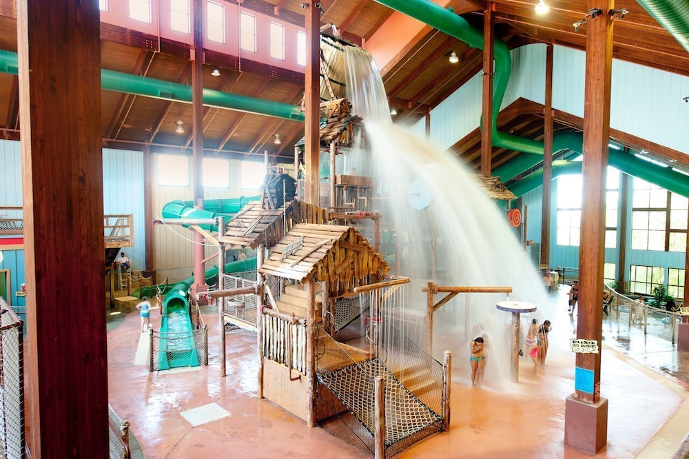 Grand Country Waterpark Resort - photo 7