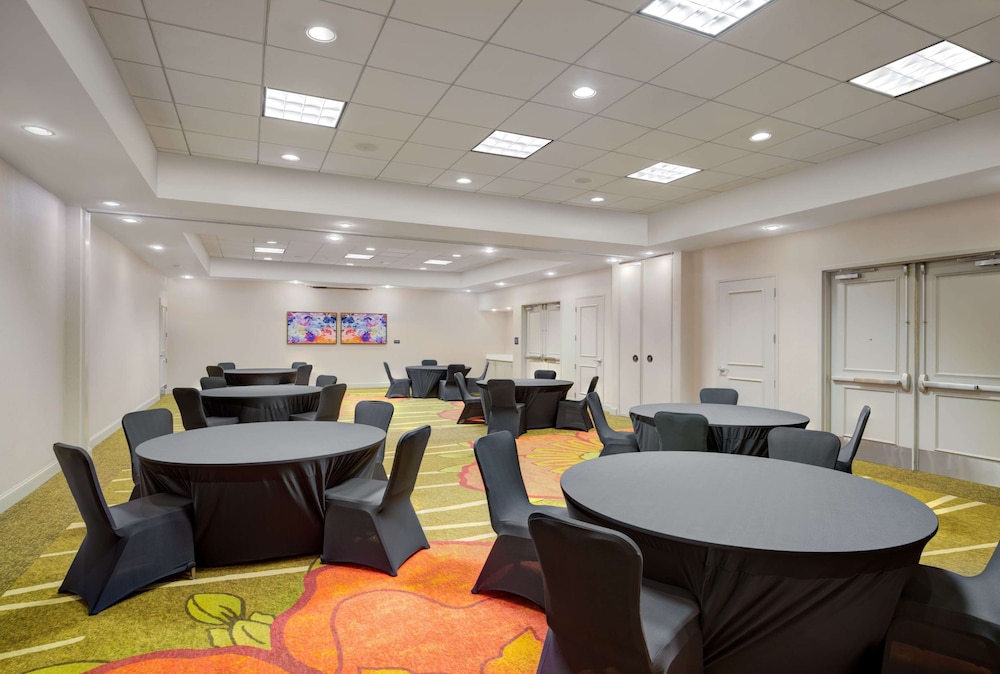 Hilton Garden Inn at PGA Village Port St. Lucie - photo 33
