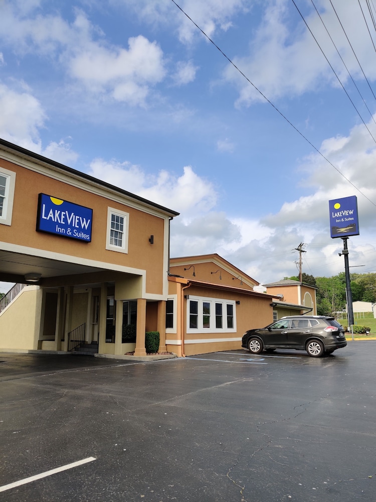 Lake View Inn & Suites - photo 19