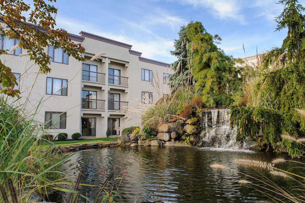 DoubleTree Suites by Hilton Hotel Mt. Laurel - photo 58
