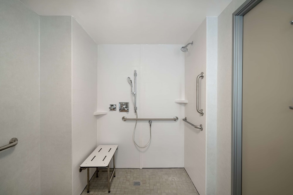 Hilton Garden Inn Louisville East - photo 15