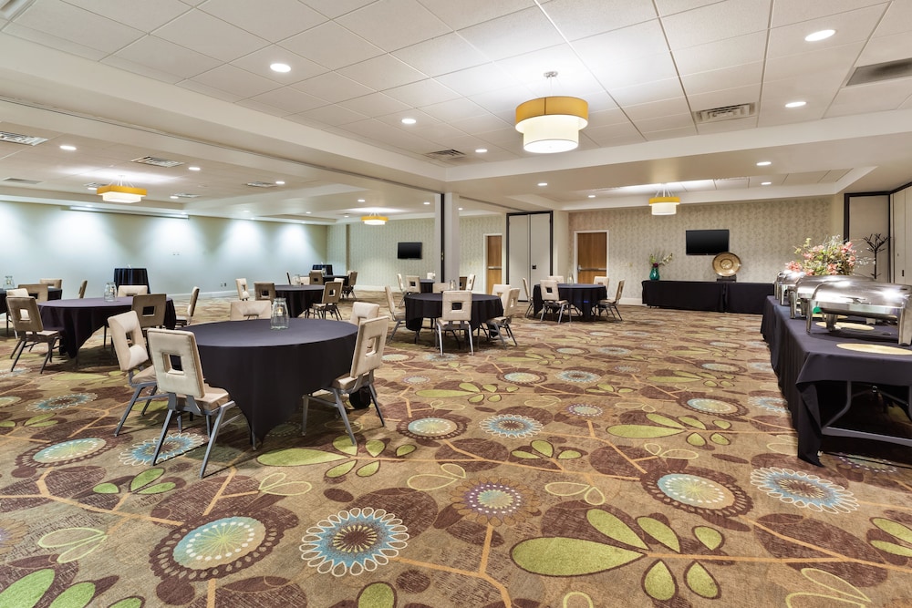 Holiday Inn Morgantown University Area by IHG - photo 47