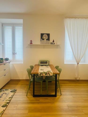 Al lotto 27 Garbatella Storica — 4-Star Luxury Hotel in Rome, Italy