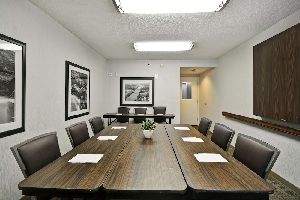 Hampton Inn Birmingham Mountain Brook - photo 32