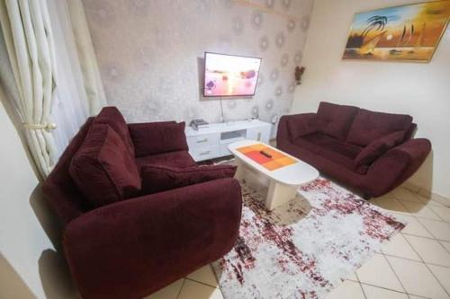 Lux Suites Attic Place Studio Apartemnts