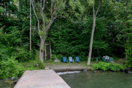 Maple Hide A Way — Unknown City — photo 5