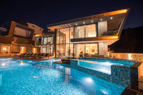 Villa Unlimited 2 Luxury 6 Bedroom Villa — 4-Star Luxury Hotel in Kas, Turkey