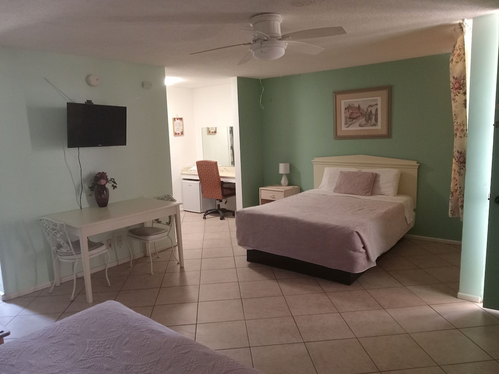 Sandpiper Springs Spa & Retreat - photo 5