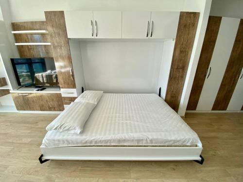 Apartments with sea and mountain views Portа Batumi Tower
