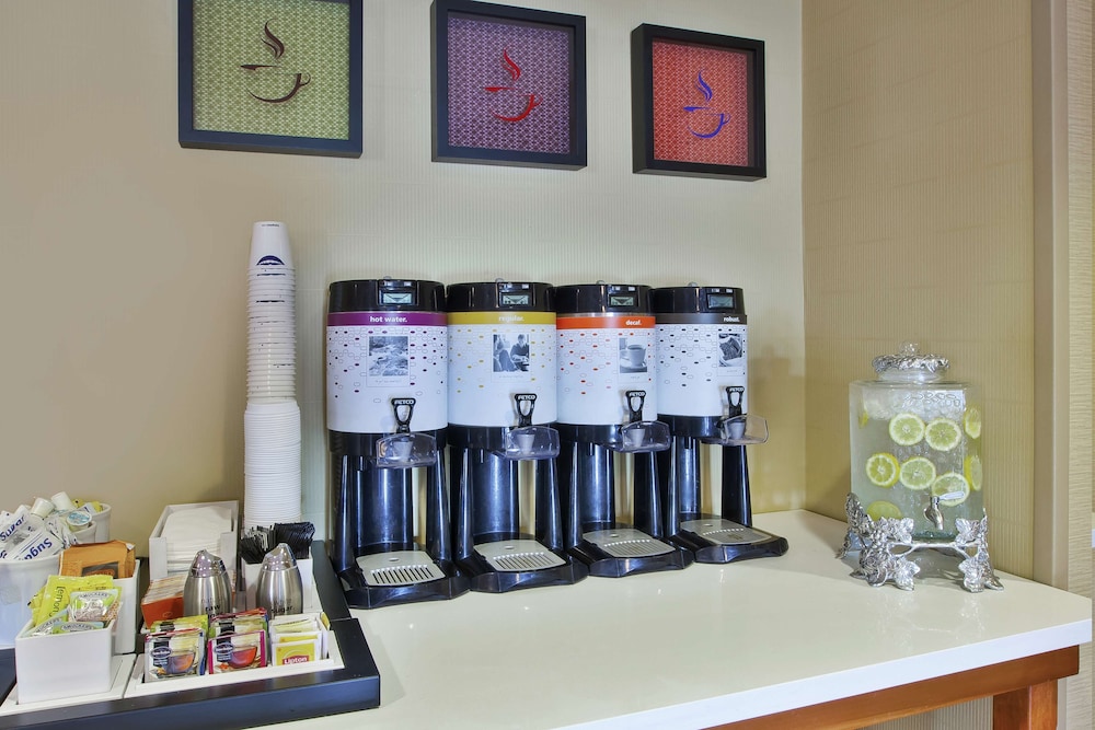 Hampton Inn Commerce Novi - photo 41