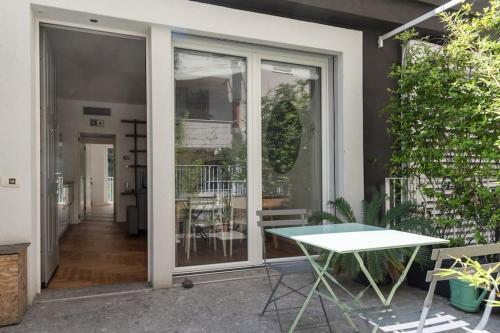 Youhosty Doria24 — 4-Star Luxury Hotel in Milan, Italy