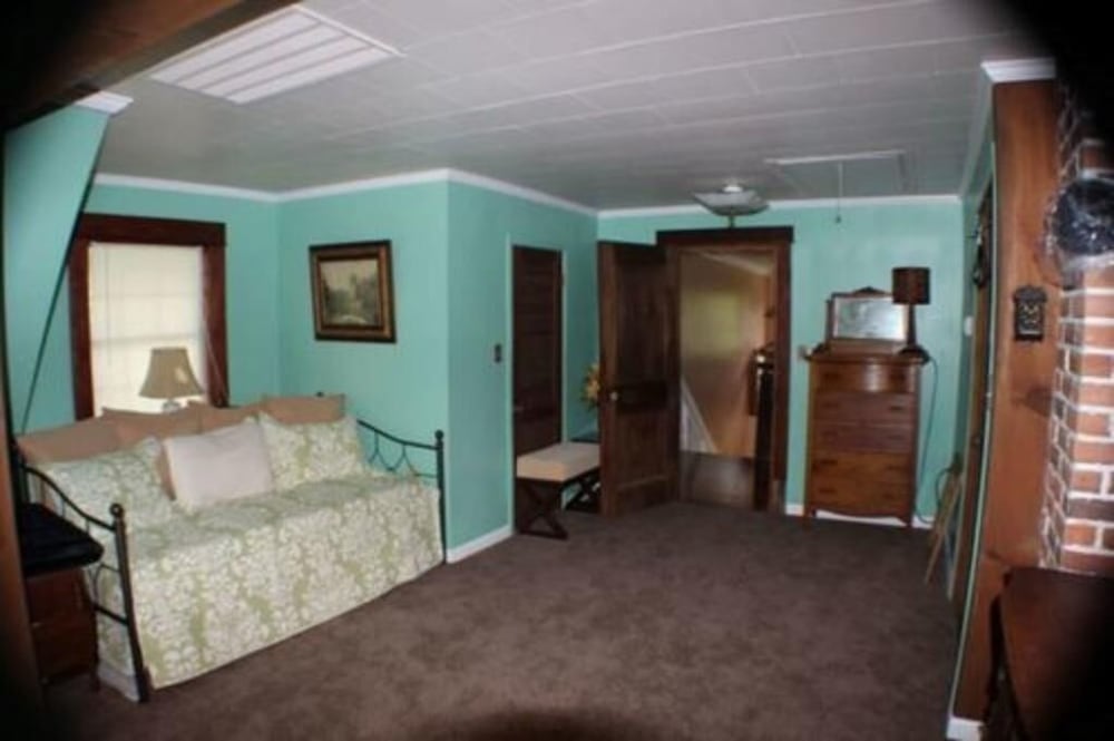 Millsap baker Estate - photo 32