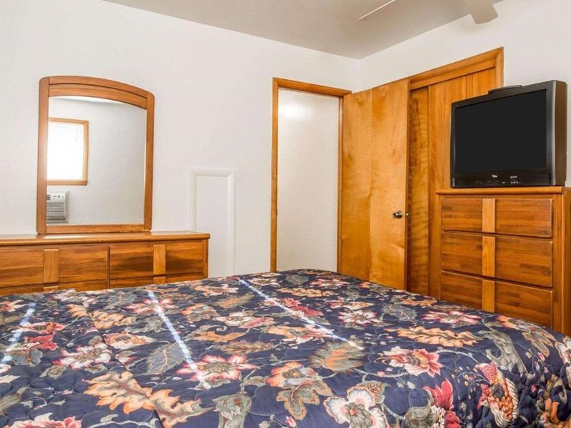 Malone Inn - photo 4