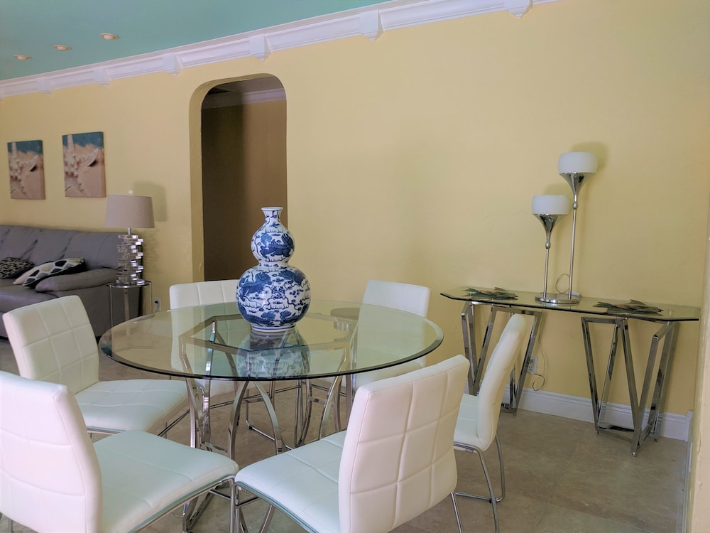 Manhattan Tower Apartment Hotel - photo 110