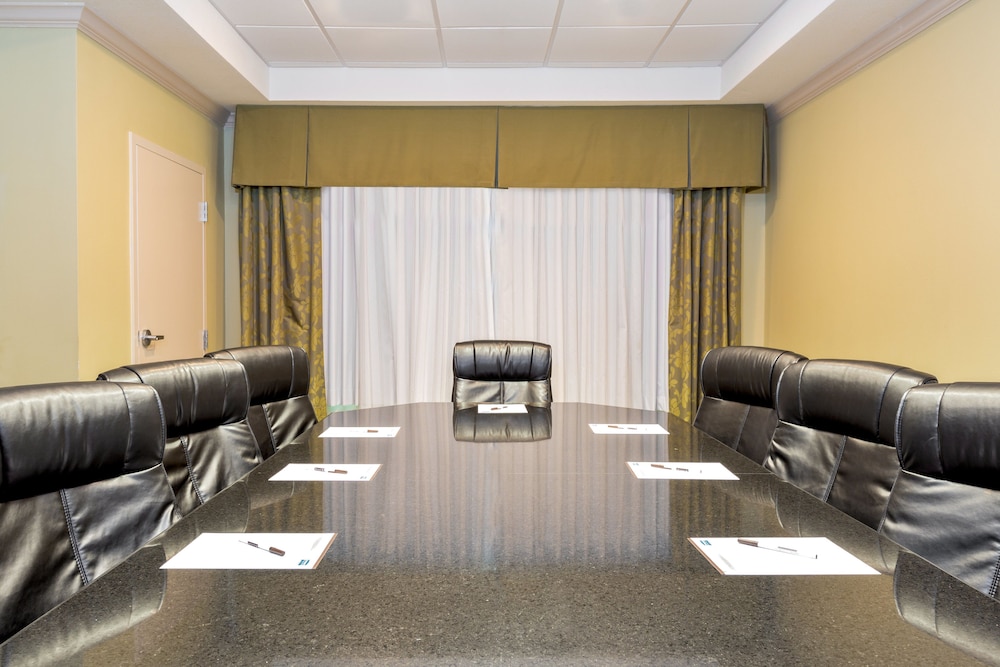 Staybridge Suites McAllen by IHG - photo 37