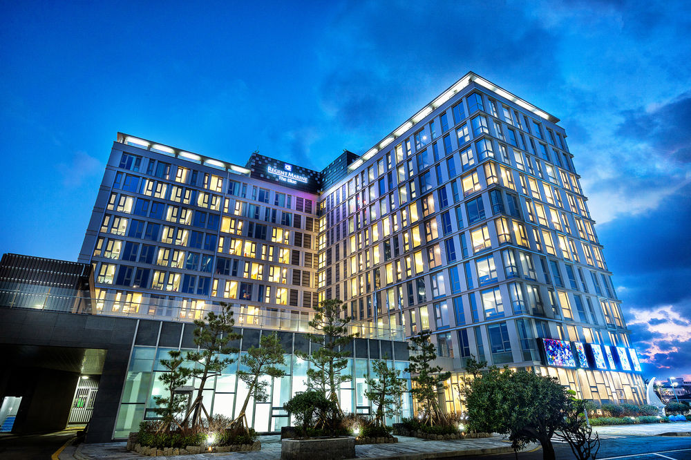 White Beach Hotel in Jeju City, South Korea