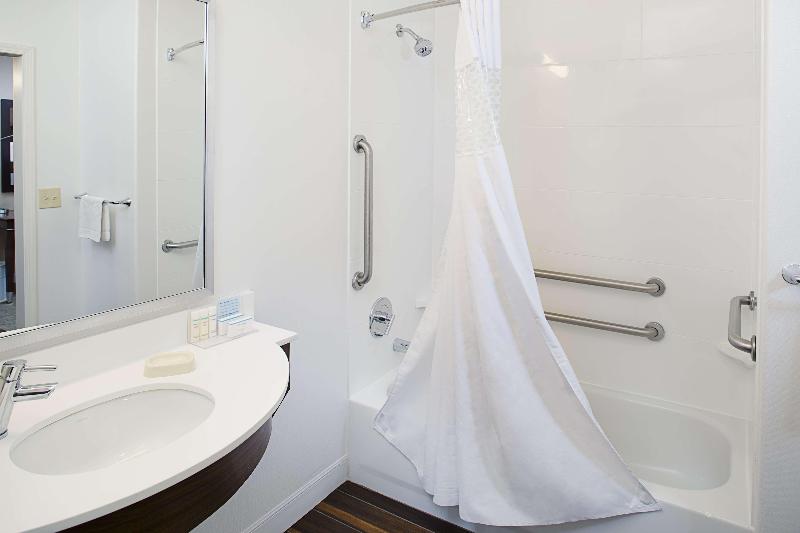 Hampton Inn & Suites Palmdale - photo 39