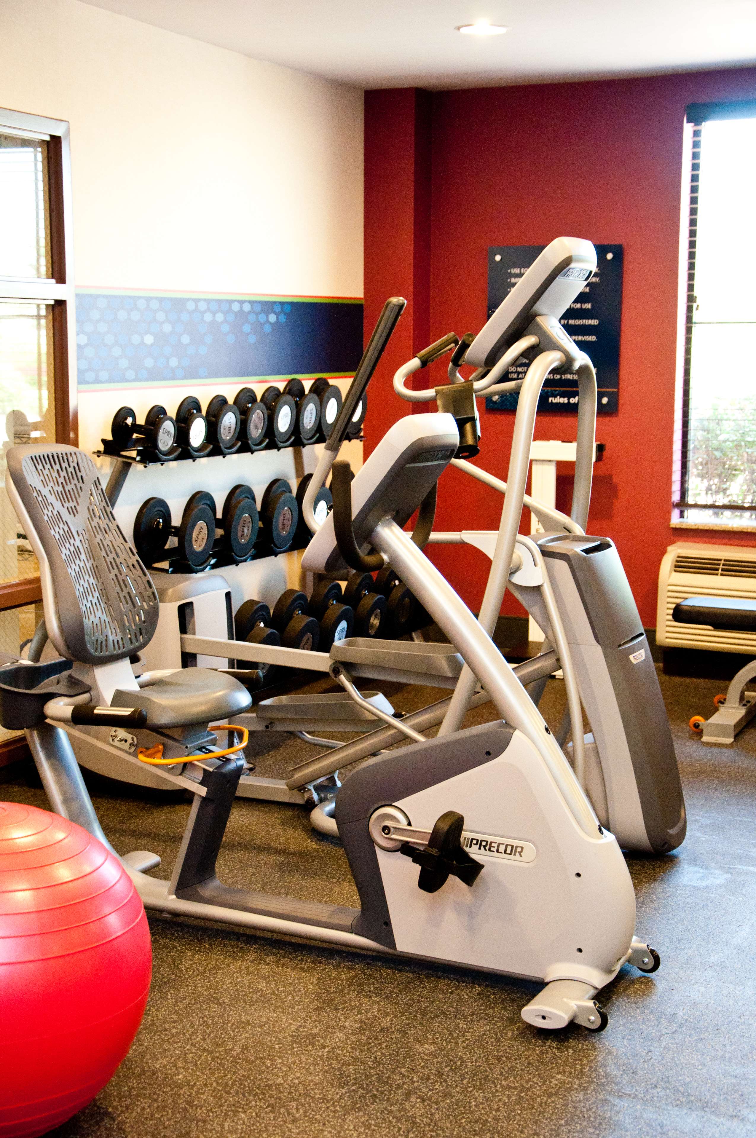 Hampton Inn East Windsor - photo 24
