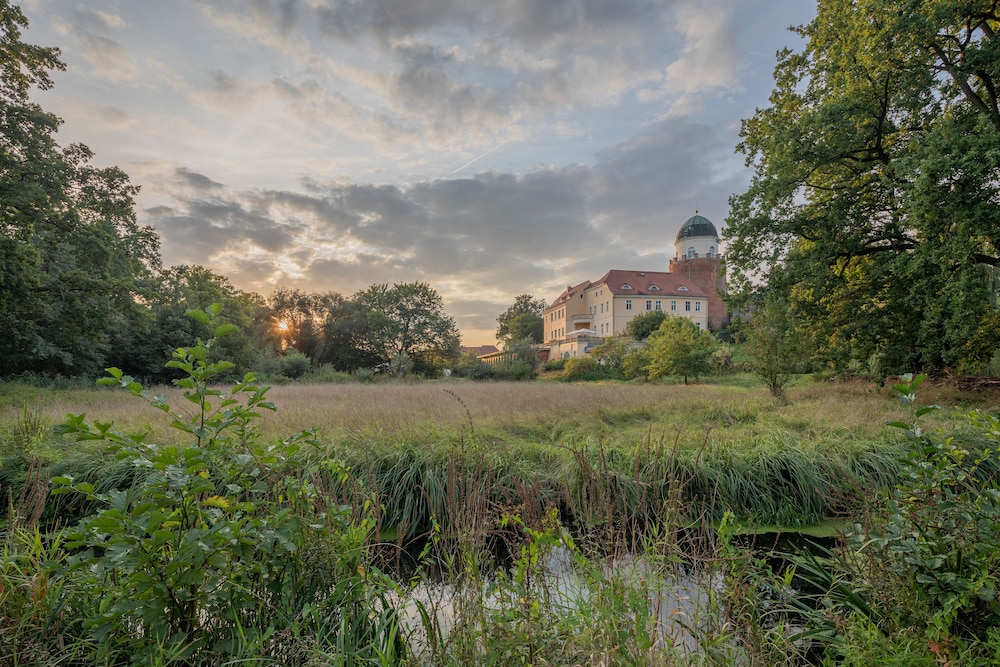 Ahead Burghotel - carbon neutral hotel in Lenzen