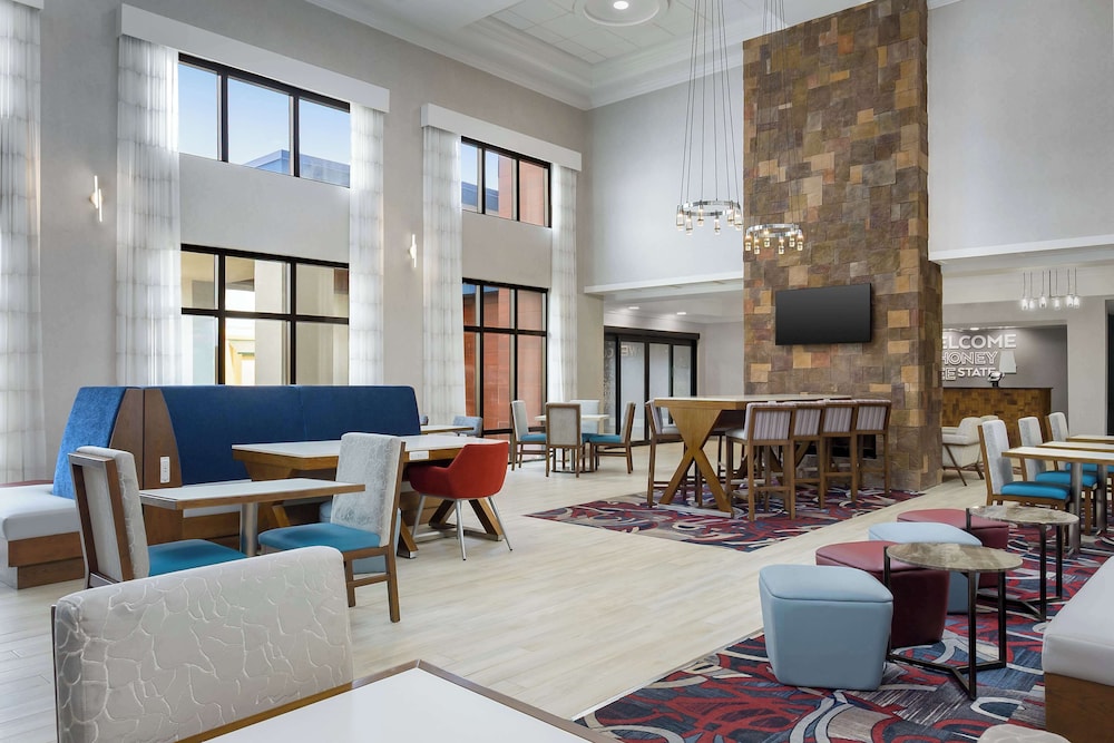 Hampton Inn & Suites Birmingham Pelham - photo 31