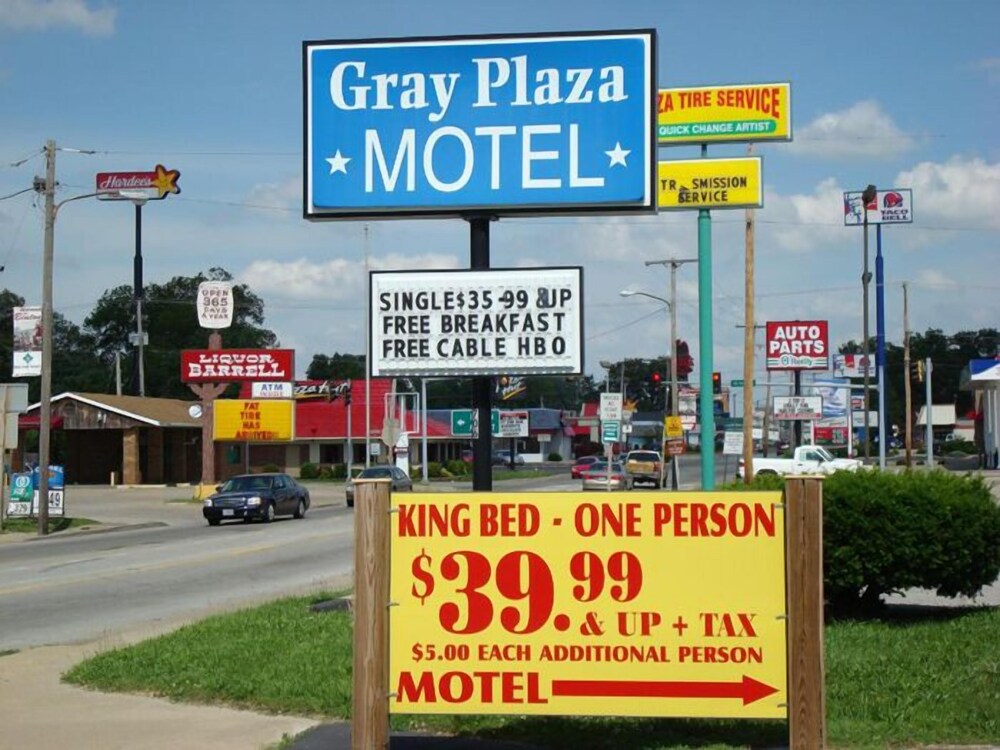 Gray Plaza Motel - photo 19