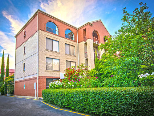 South Terrace Apartments — 4-Star Luxury Hotel in Adelaide, Australia