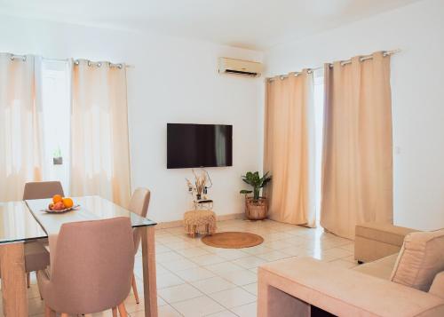 Ocean View spacious Suite with terrace and Wi Fi — 4-Star Luxury Hotel in Praia, Cape Verde