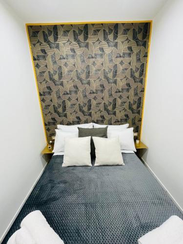 Frank Anthony Home — 4-Star Luxury Hotel in Naples, Italy