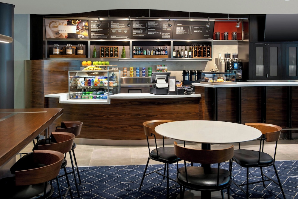 Courtyard by Marriott Paramus - photo 24