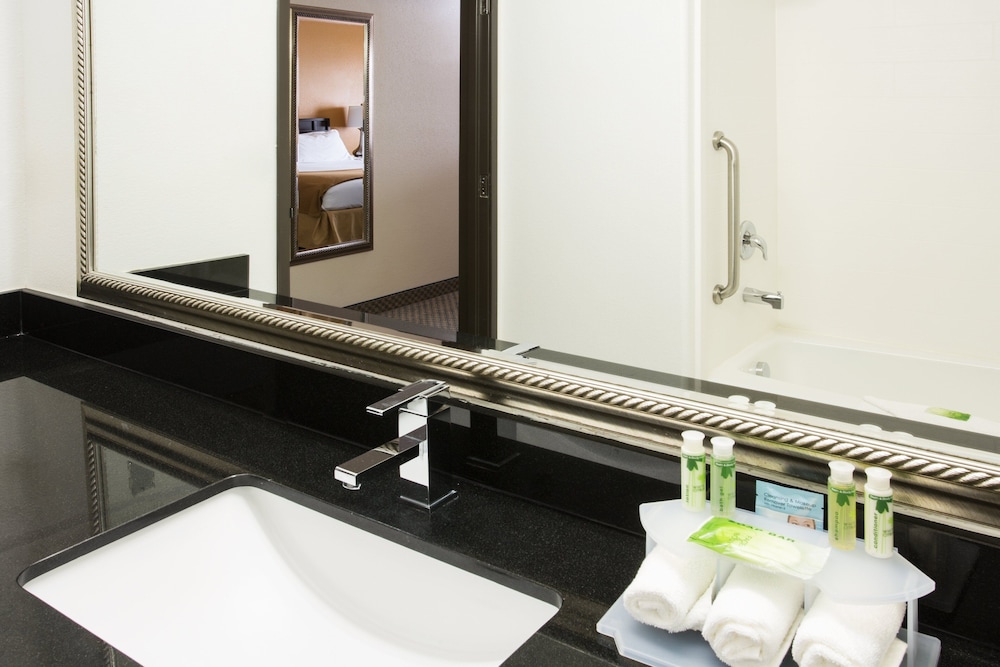 Holiday Inn Express Pendleton by IHG - photo 12