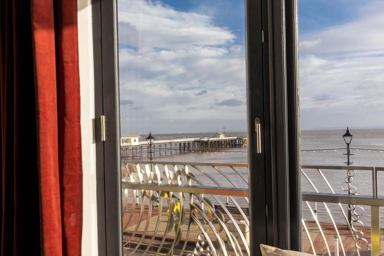 Luxury 1BR Seafront Apartment — 4-Star Luxury Hotel in Cardiff, United Kingdom