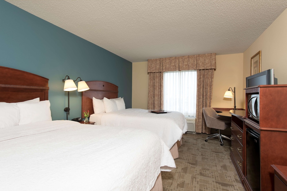 Hampton Inn & Suites Bloomington Normal - photo 6