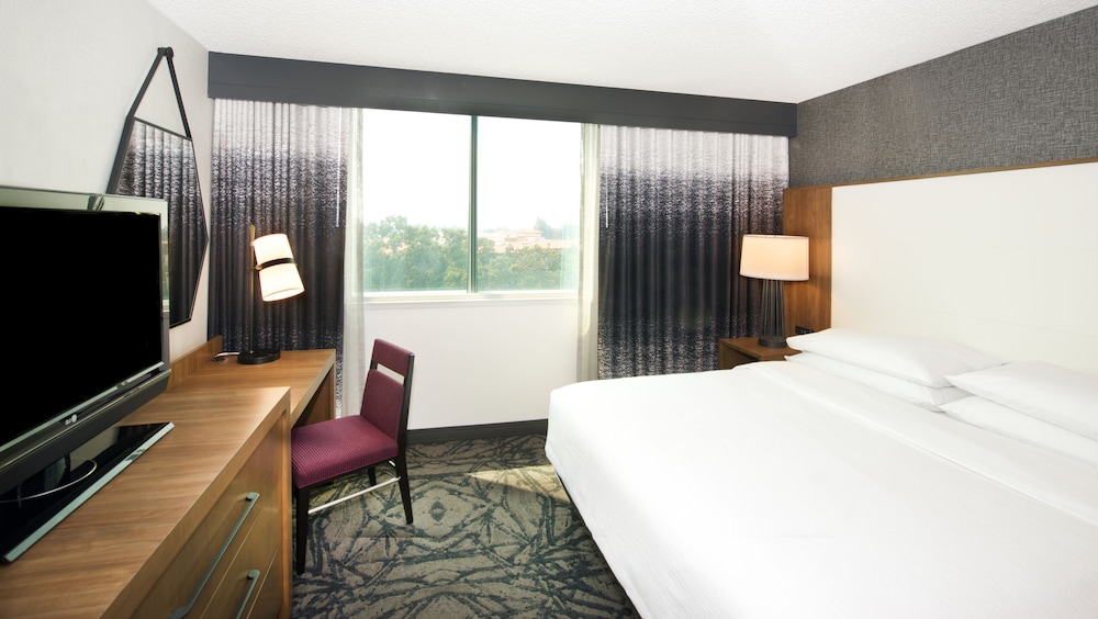 Embassy Suites by Hilton Walnut Creek - photo 15