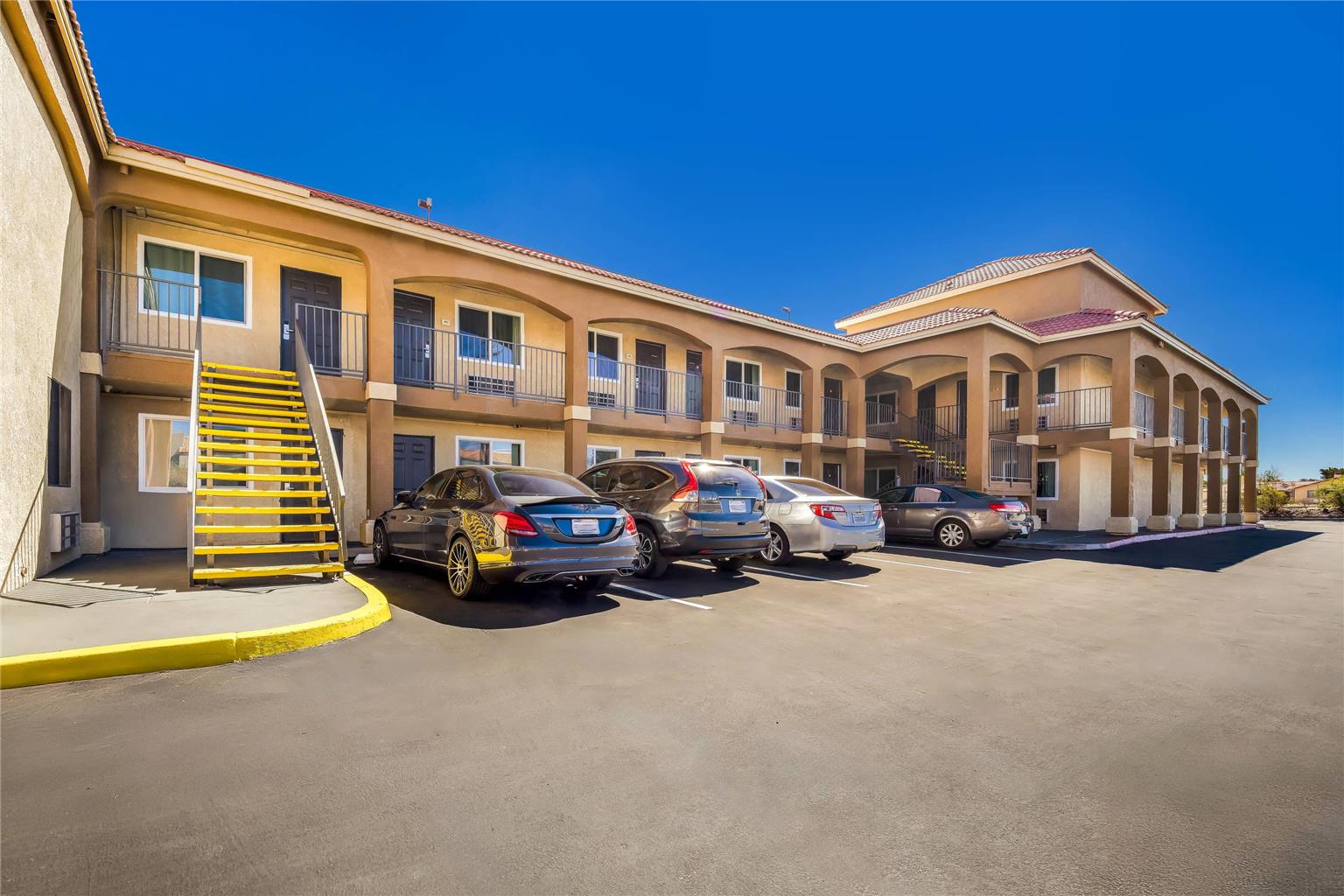 Quality Inn & Suites - photo 2
