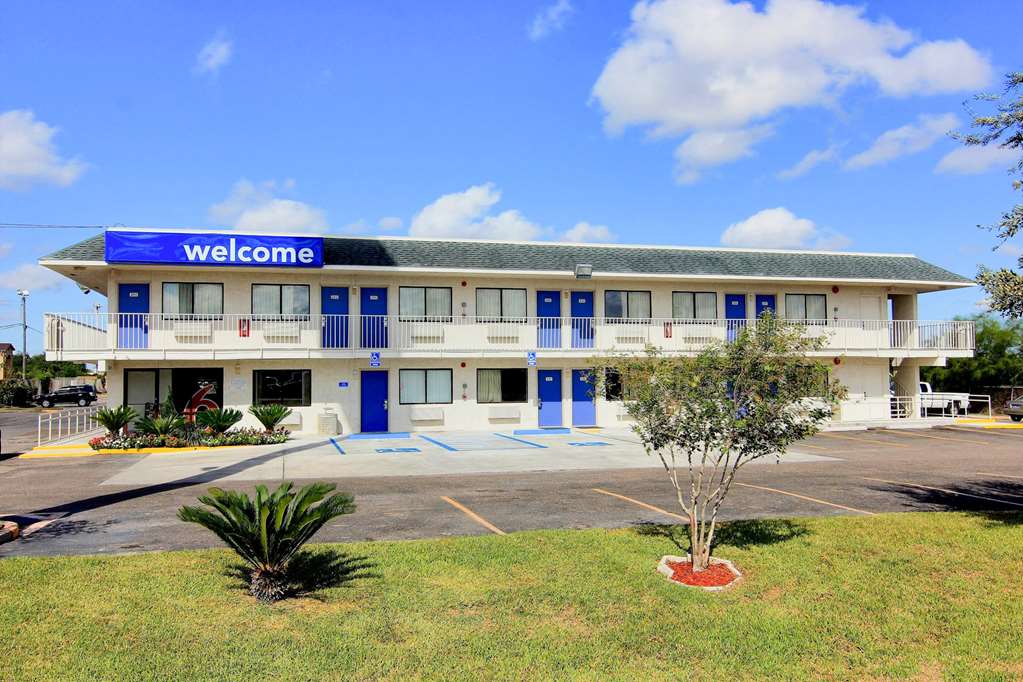 Motel 6 Kingsville TX - photo 2