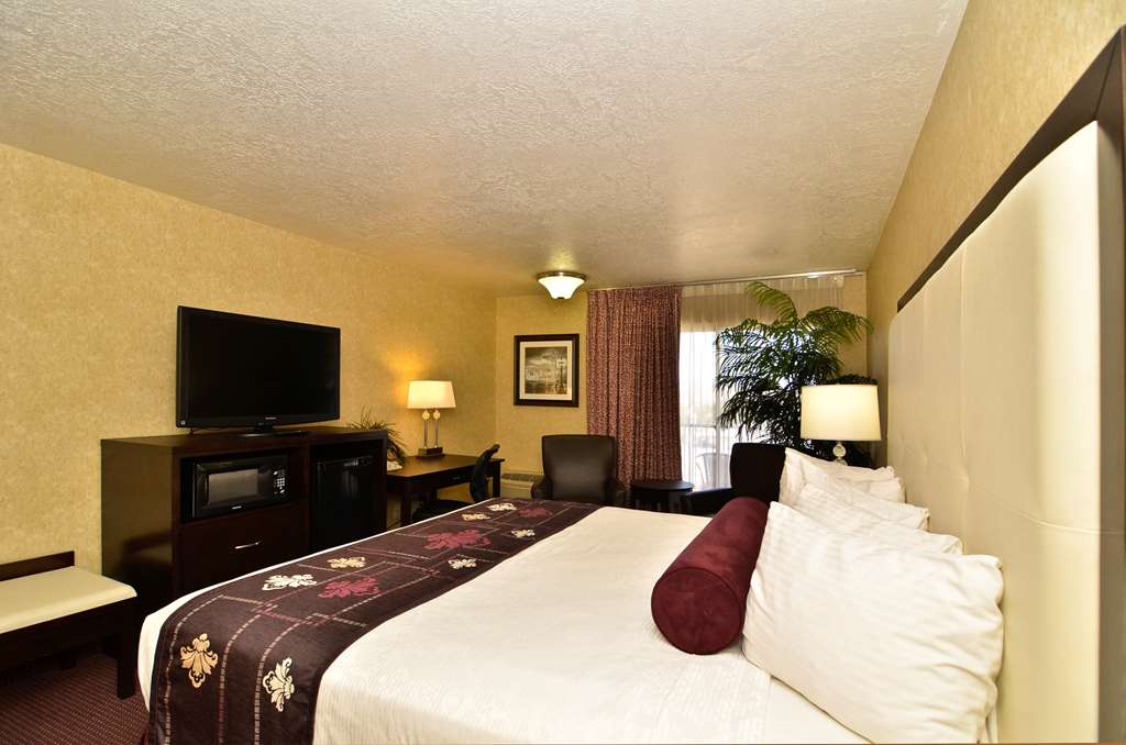 Best Western Coral Hills - photo 27