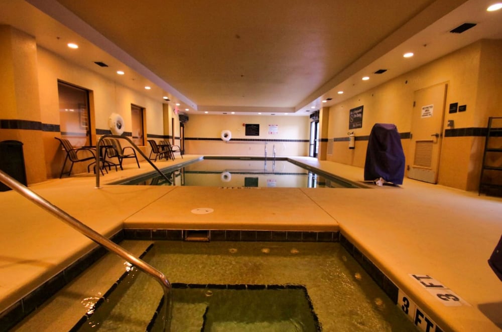 Hampton Inn & Suites Jacksonville Beach Blvd Mayo Clinic - photo 28