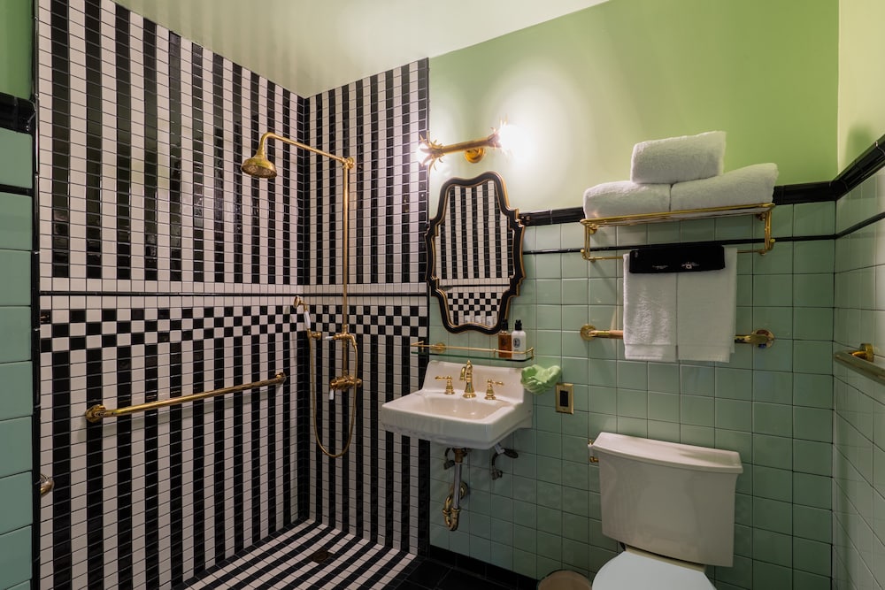 The Lafayette Hotel Swim Club & Bungalows - photo 37