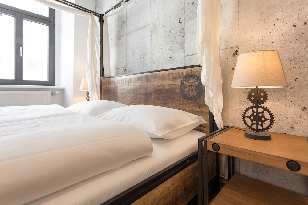 Vintagehome: Apartments by Naschmarkt — 4-Star Luxury Hotel in Vienna, Austria
