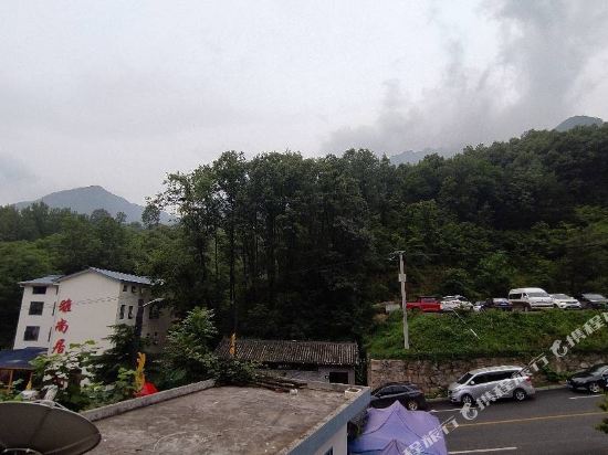 Junranju Hotel in Luanchuan Chengguanzhen, People's Republic of China