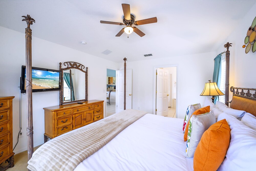 4BR Family Resort Home Private pool & Games Room - photo 21